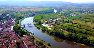 Glas Urednika: Sa sudbinom se miri ili je menjaj