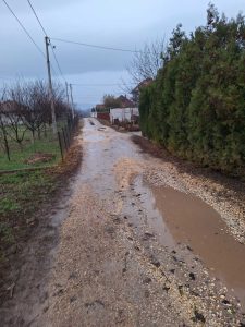 SNS ponovo obećava neispunjena obećanja – Most samo na bilbordima i flajerima