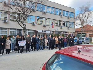 Profesori i učenici u Ćupriji i danas držali najvažniji čas