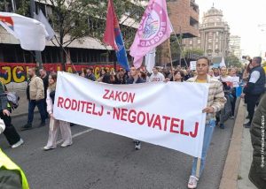 Sednica o programu „Roditelj–negovatelj“ nije održana: pitanje odgovornosti ostaje otvoreno